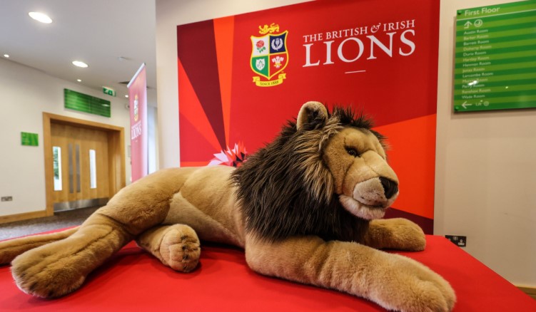 The Rugby We Breathe