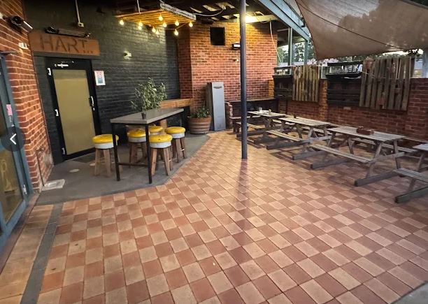 Railway Hotel & Hart Bar